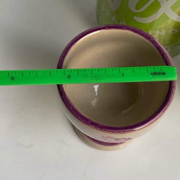 2 Egg Cups Pottery Signed Beige Pink Trim Flowers EUC Breakfast Eggs Easter - Picture 13 of 16